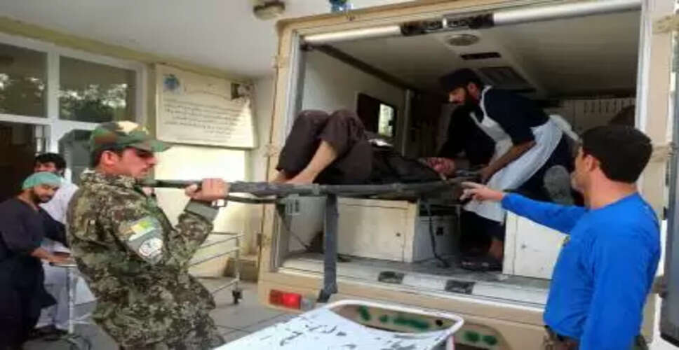 उत्तरी अफगानिस्तान में हाईवे पर भीषण एक्सीडेंट, तीन लोगों की मौत