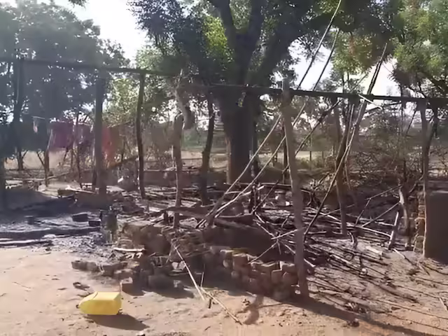 बांसवाड़ा में नाव हादसे के बाद मासूम समेत दो लोग लापता, फुटेज में जाने परिजनों का रो-रोकर बुरा हाल