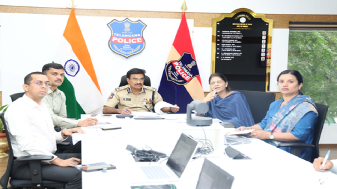 तेलंगाना के डीजीपी ने साइबर सुरक्षा में राज्य के प्रदर्शन को सुधारने का आह्वान किया