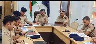 जयपुर पुलिस कमिश्नर की समीक्षा बैठक, वीडियो में जाने अपराधियों में भय और आमजन में विश्वास बढ़ाने पर जोर