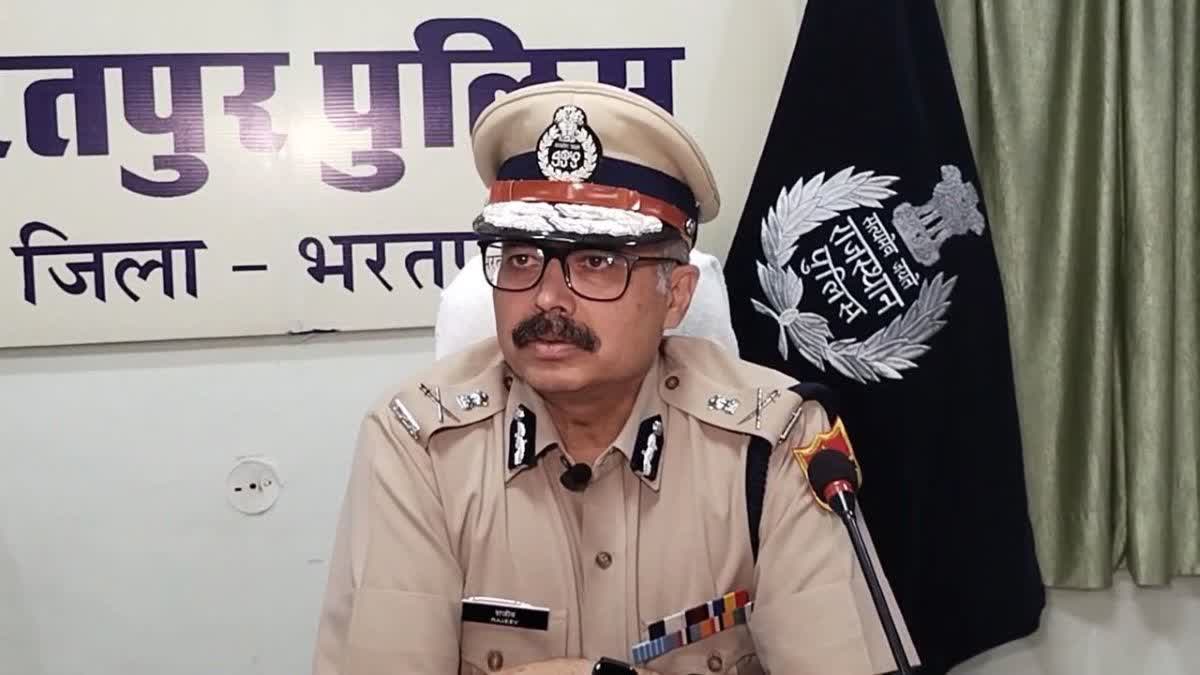 पुलिस मुख्यालय में रेंज समीक्षा बैठक के दौरान सम्मान समारोह, वीडियो में जाने तीन अधिकारियों को मिला ‘डीजीपी डिस्क’