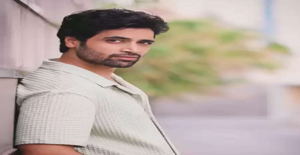 'डकैत' में 90 के दशक के सुपरहिट गाने का तड़का, अदिवि शेष लेकर आएंगे 'तू चीज बड़ी है मस्त' सॉन्ग