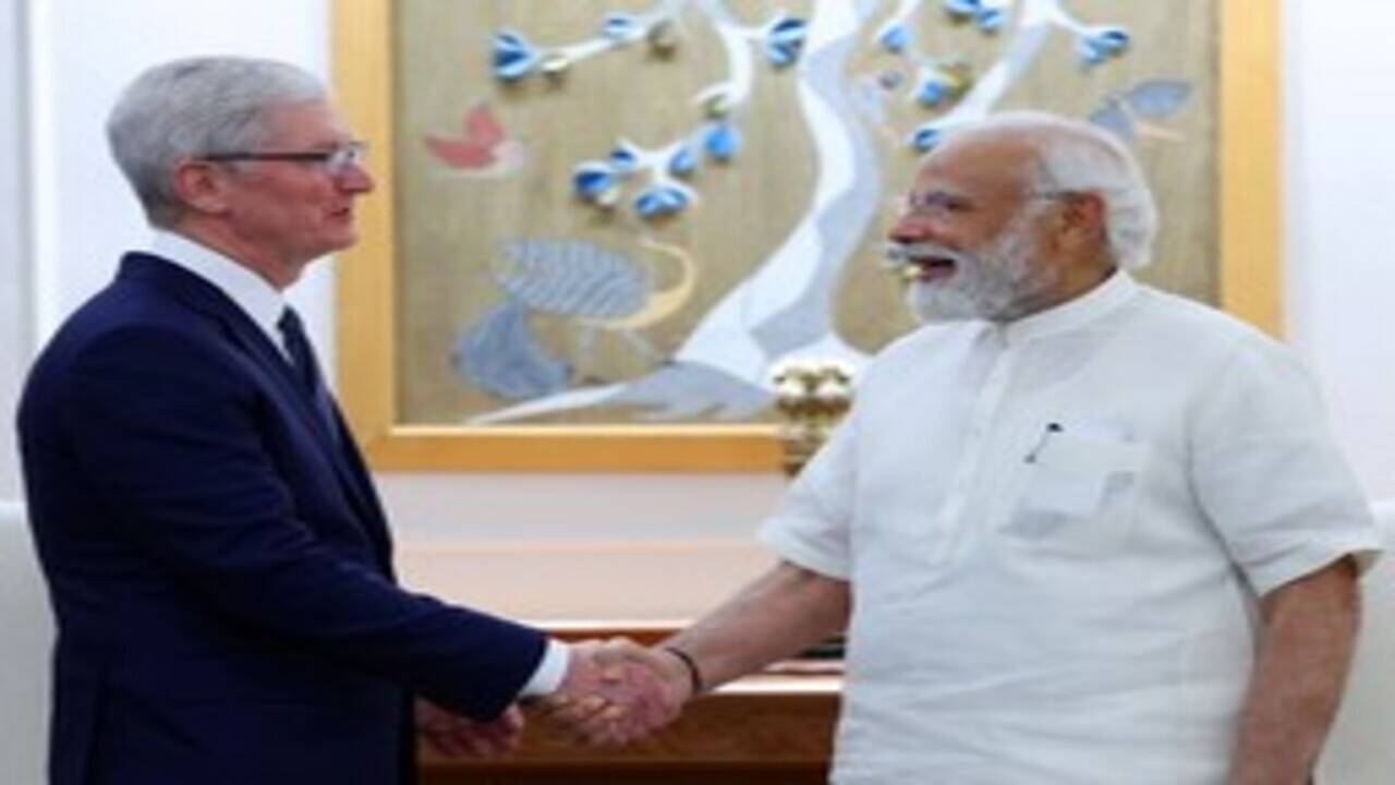पीएम मोदी को टिम कुक की बधाई, बोले- लोगों के जीवन को बेहतर बनाने वाली नवाचार नीतियों के लिए धन्यवाद