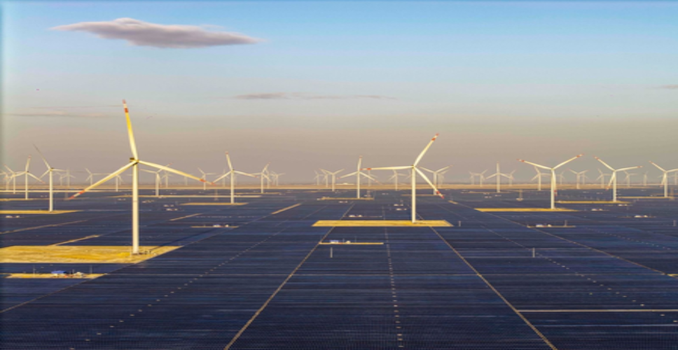 अदाणी ग्रीन एनर्जी की वित्त वर्ष 2026 में बड़ी छलांग, नवीकरणीय ऊर्जा क्षमता में की रिकॉर्ड 5 गीगावाट से अधिक की वृद्धि