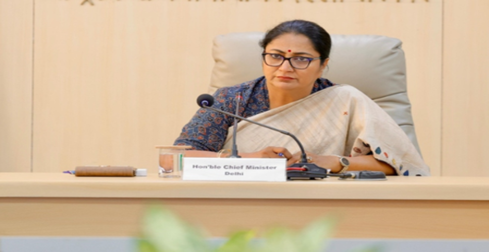 नई दिल्ली: भीषण गर्मी के बीच दिल्ली सीएम का सख्त निर्देश, स्कूलों के लिए जारी की गाइडलाइन