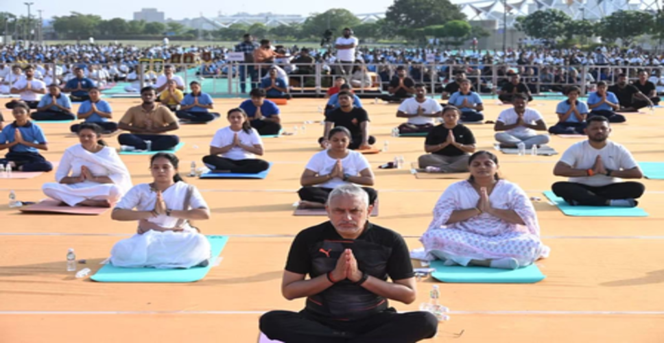 पीएम मोदी की कोशिशों ने योग को वैश्विक मंच तक पहुंचाया : जगदीश विश्वकर्मा