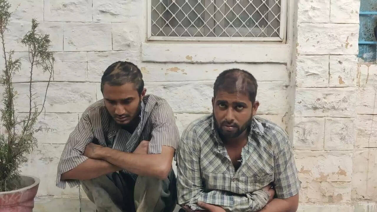 जोधपुर: हिस्ट्रीशीटर भिखारी वेश में दिल्ली भागा, स्टेशन पर पकड़कर वारदात वाली कॉलोनी में पुलिस ने कराई परेड