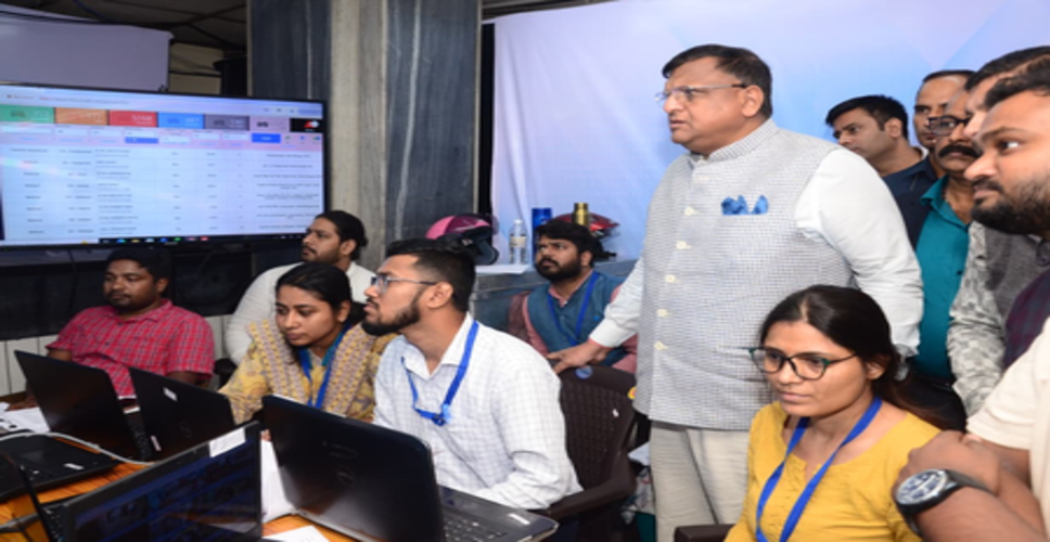 पश्चिम बंगाल के सीईओ स्वयं कर रहे हैं लाइव मॉनिटरिंग, गड़बड़ी करने वालों पर तत्काल कार्रवाई की तैयारी