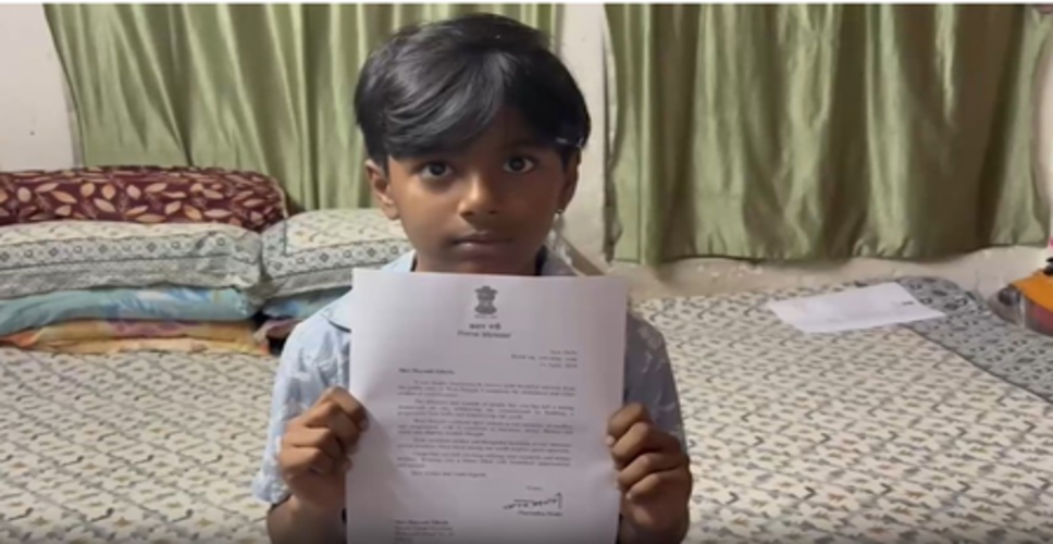 बंगाल के कलाकारों को प्रधानमंत्री मोदी ने भेजा बधाई पत्र, सिलिगुड़ी रैली में भेंट की थीं चित्र और कलाकृतियां