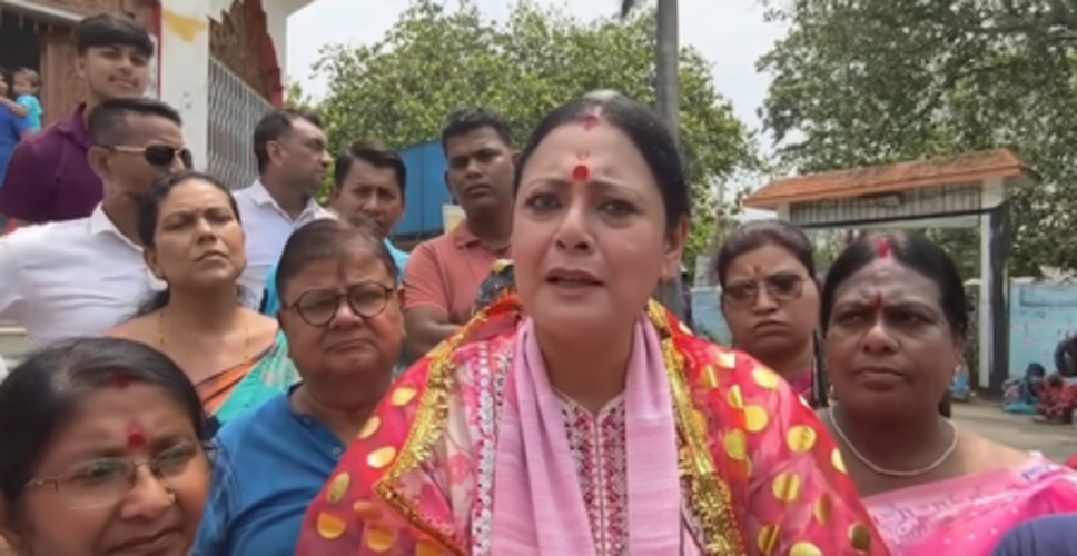 मतगणना से एक दिन पहले अग्निमित्रा पॉल ने काली मंदिर में की पूजा, कहा-टीएमसी का होने वाला है अंत