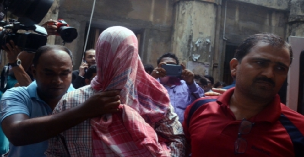 गुरुग्राम पुलिस ने अवैध रूप से रह रहे 13 बांग्लादेशी नागरिकों को हिरासत में लिया