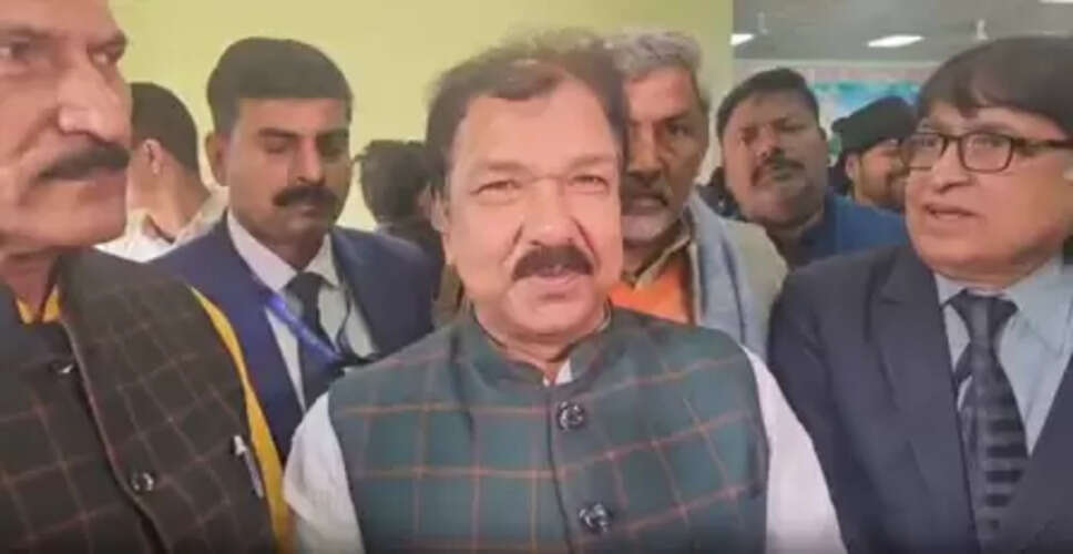 विजय सिन्हा के आवास पर सजी दही-चूड़ा की थाली, दिलीप जायसवाल बोले- यह मिठास देश तक जाएगी