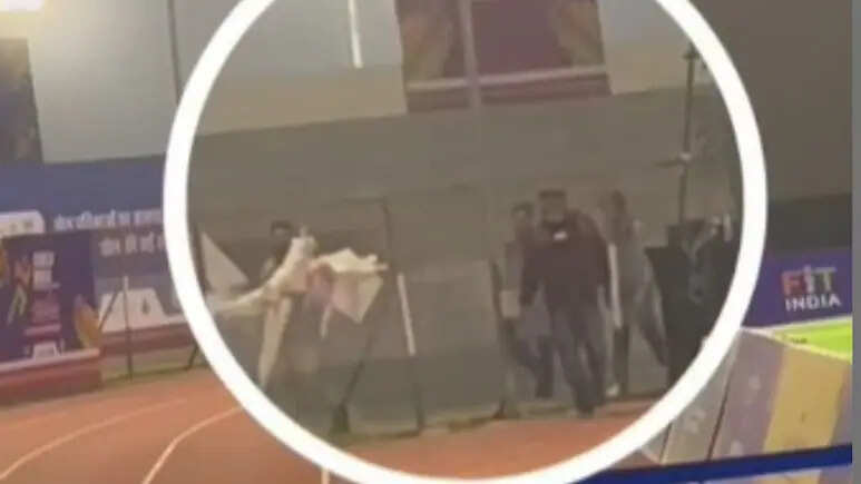 खेलो इंडिया कार्यक्रम में धांधली, विवादों में घिरे खेल अधिकारी...सोशल मीडिया पर वीडियो वायरल
