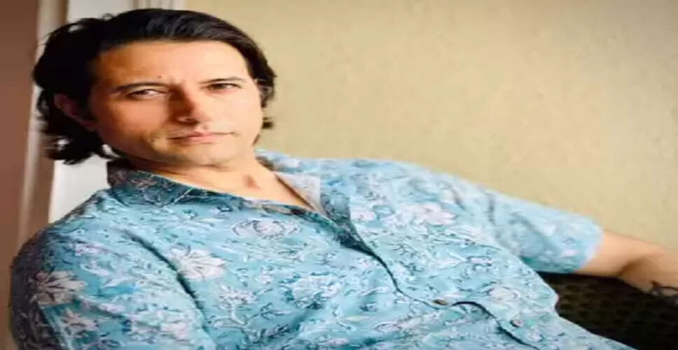 अपूर्व अग्निहोत्री बर्थडे: पायलट बनने का सपना छोड़ शाहरुख खान के साथ रखा फिल्मों में कदम, आज टीवी पर कर रहे राज