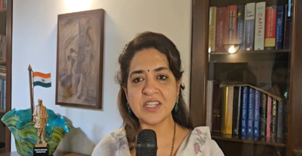 एकनाथ शिंदे हमेशा कार्यकर्ताओं का सम्मान करते हैं, शिवसेना यूबीटी अपने नेताओं को भी बुरा-भला कहती है : शायना एनसी