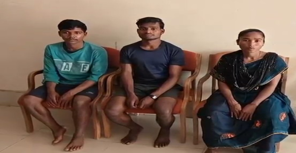 छत्तीसगढ़: कांकेर में बीते चार दिन में नौ माओवादियों का आत्मसमर्पण, तीन और मुख्यधारा में लौटे