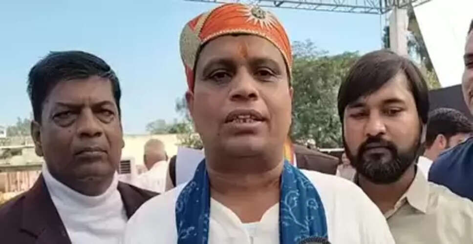 आत्मनिर्भर भारत का सपना स्वदेशी के बिना नहीं हो सकता पूरा : आचार्य बालकृष्ण