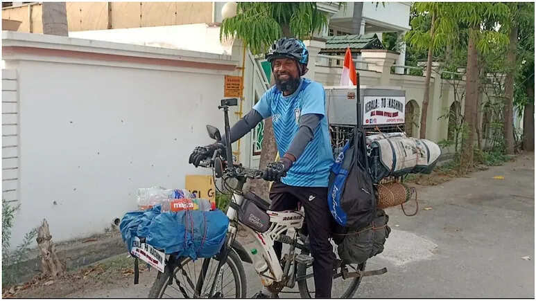 केरल से कश्मीर तक साइकिल यात्रा, 10 राज्यों से गुजरकर राजस्थान पहुंचे जोपन, 23 हजार KM का सफर बना मिसाल