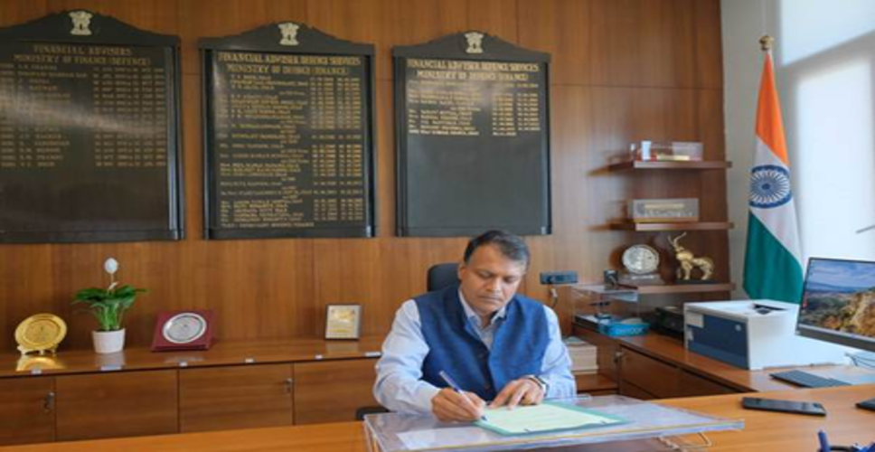 विश्वजीत सहाय ने संभाला रक्षा वित्त सचिव का पदभार, भरत खेड़ा ने संभाली एमएसएमई मंत्रालय के सचिव पद की जिम्मेदारी