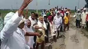 भारतमाला एक्सप्रेस-वे परियोजना के खिलाफ किसानों का फूंटा गुस्सा, कहा- चुप नहीं बैठेंगे