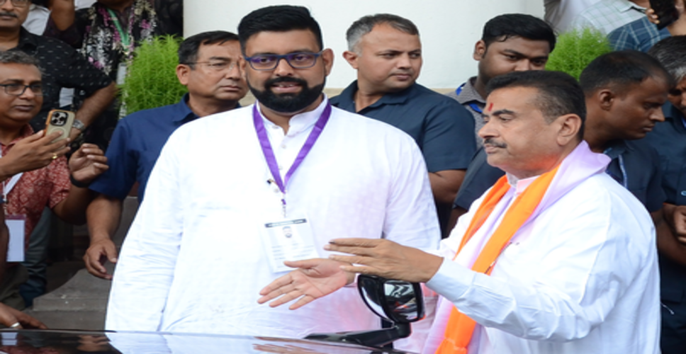 सीएम सुवेंदु अधिकारी ने फाल्टा पुलिस स्टेशन में घुसने की कोशिश करने वालों के खिलाफ पुलिस कार्रवाई का आदेश दिया