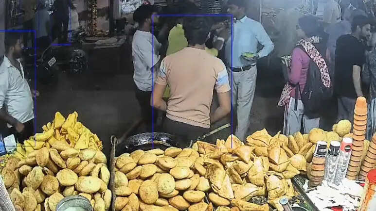 रींगस में खाटूश्याम भक्त दंपति के साथ मारपीट, कचोरी खाने के दौरान विवाद बढ़ा