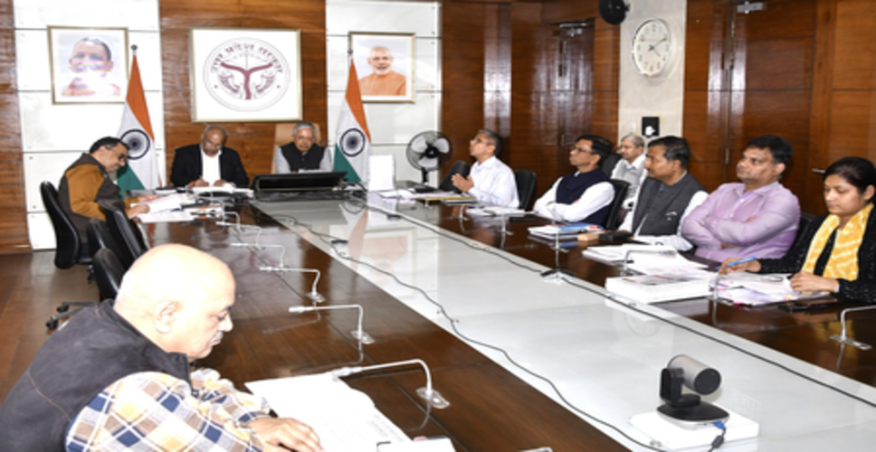 होली से पहले सख्त मोड में यूपी प्रशासन, मुख्य सचिव एसपी गोयल के कड़े निर्देश, अवैध-जहरीली शराब पर जीरो टॉलरेंस