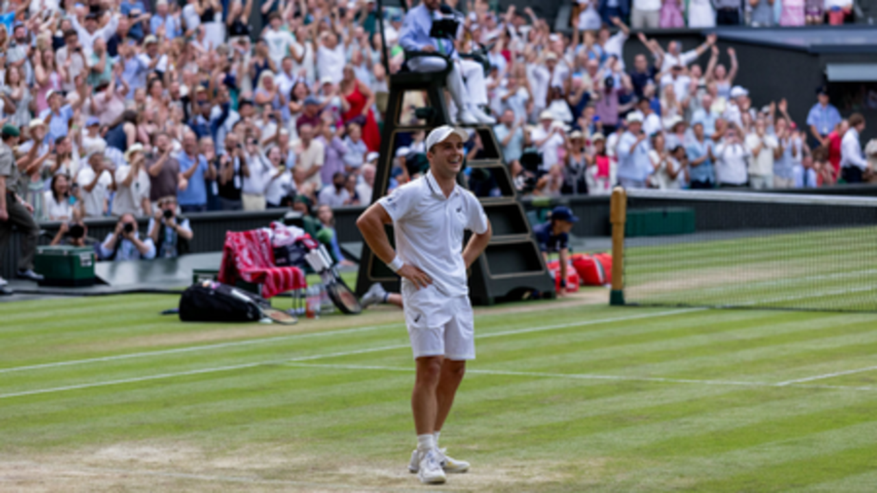 विंबलडन: फेरी ने दिमित्रोव को चौंकाते हुए पहली बार ग्रैंड स्लैम के क्वार्टर फाइनल में जगह बनाई