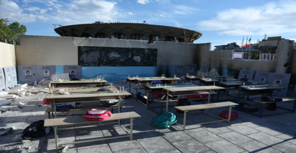 ईरानी शिक्षा मंत्री का दावा, '1,300 में से आधे से अधिक स्कूलों की मरम्मत पूरी'