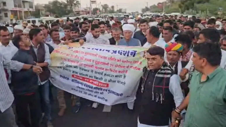 बाड़मेर-बालोतरा की सीमा बदलाव पर बवाल, हरीश चौधरी ने सरकार पर किया तीखा प्रहार