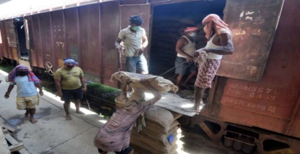 भारत का लक्ष्य 2030 तक 3,000 मिलियन टन माल ढुलाई क्षमता हासिल करना, भारतीय रेलवे की होगी अहम भूमिका: रिपोर्ट