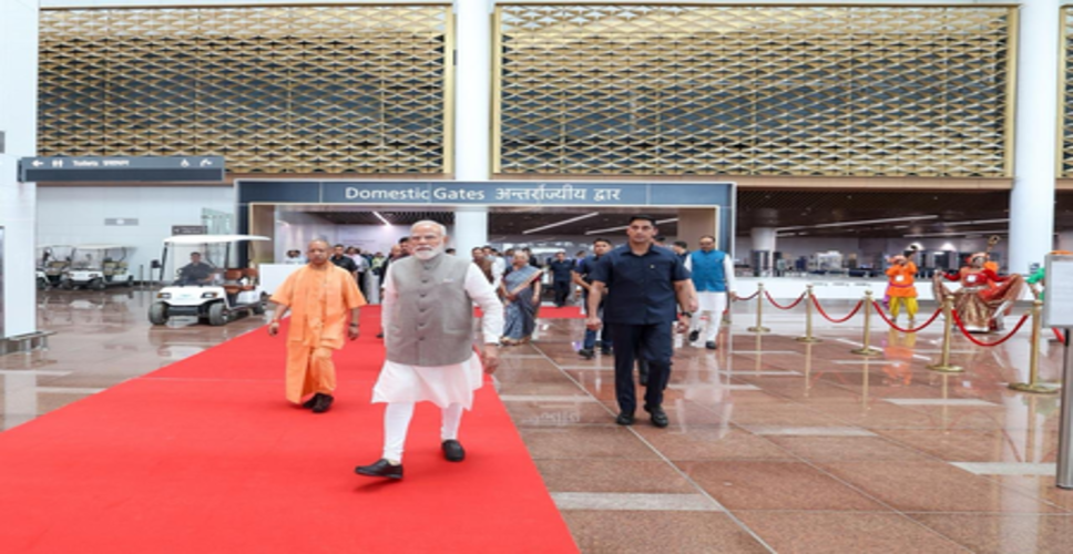 जेवर एयरपोर्ट के टर्मिनल भवन में सुविधाओं को देखकर मन को संतोष हुआ: पीएम मोदी