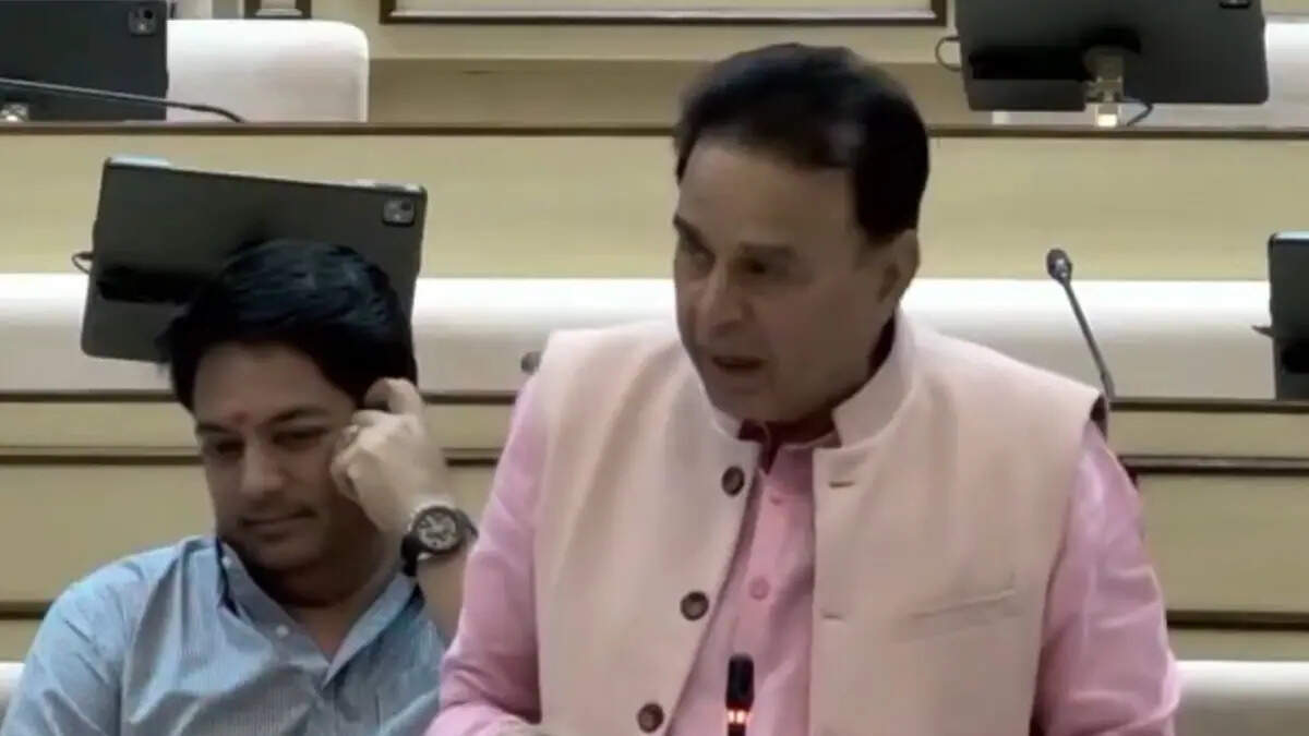 राजस्थान विधानसभा में पारित हुआ डिस्टर्ब एरिया बिल, वीडियो में देंखे दंगा प्रभावित इलाकों में प्रॉपर्टी ट्रांसफर पर लगेगा नियंत्रण