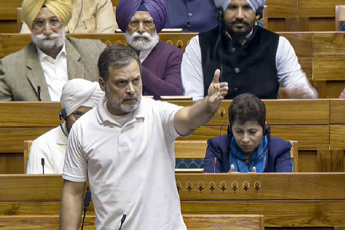 वीडियो में देखें विधानसभा में राहुल गांधी पर टिप्पणी को लेकर हंगामा, दो बार स्थगित करनी पड़ी कार्यवाही