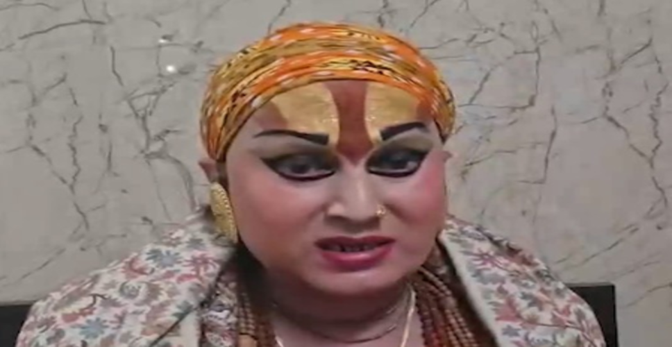 मथुरा आध्यात्मिक क्रम में अगली कड़ी, ज्ञानवापी व कृष्ण जन्मभूमि विवाद का हो समाधान : शंकराचार्य हिमांगी सखी