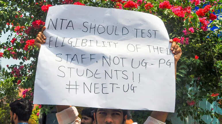 NEET पेपर लीक केस में जयपुर ग्रामीण के तीन आरोपी गिरफ्तार, CBI कर रही पूछताछ