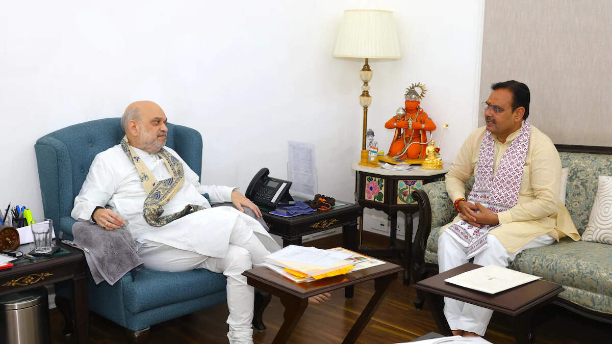 दिल्ली दौरे पर सियासत तेज, वीडियो में देखें सीएम भजनलाल शर्मा का गहलोत पर तंज, बोले—“आप तो होटलों में सोए थे”