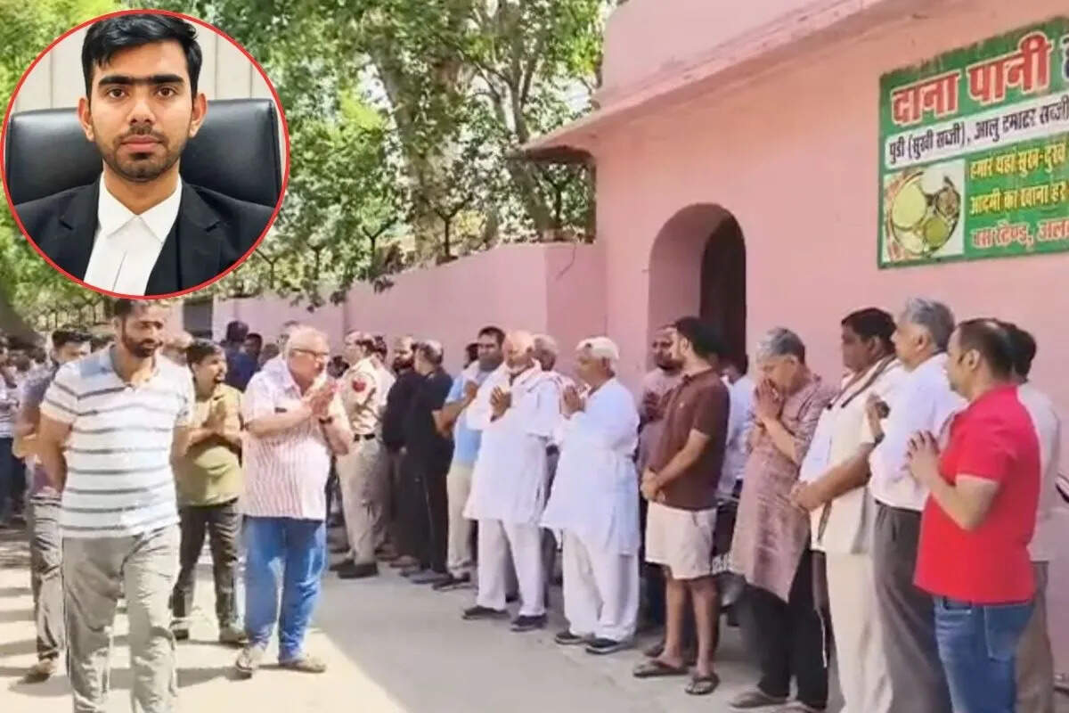 दिल्ली में जज अमन शर्मा की आत्महत्या से शोक, पिता बोले—“बहुत होनहार था, भगवान को यही मंजूर था”