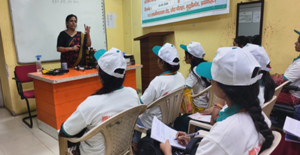 प्रयागराज : स्किल इंडिया मिशन से महिलाओं को मिल रही सशक्त पहचान, आरसेटी के प्रशिक्षण से बन रहीं आत्मनिर्भर