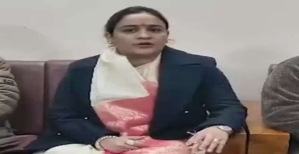 उत्तराखंड : उत्तरकाशी के चिन्यालीसौड़ महोत्सव में अपर्णा बिष्ट यादव ने पहाड़ी बेटियों को सशक्त बनाने का किया आह्वान