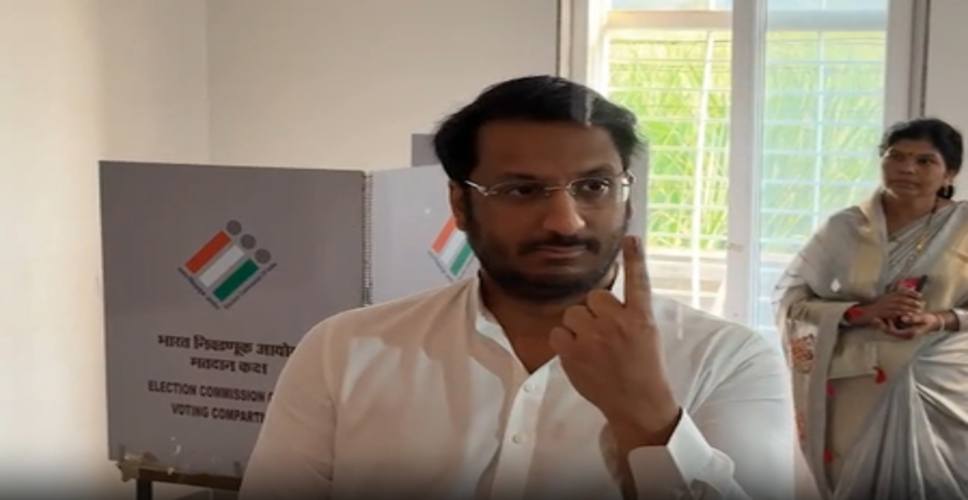 गुजरात के उमरेठ उपचुनाव में 11 बजे तक 25.65 प्रतिशत व बारामती में 20.55 प्रतिशत मतदान