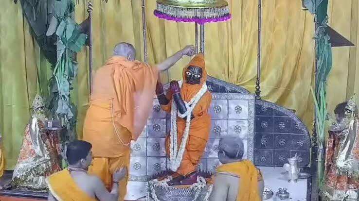राजस्थान में जन्माष्टमी की धूम, आधी रात गूंजे कृष्ण के जयकारे, वीडियो में जाने सांवलियाजी में 1100 ड्रोन से सजा आसमान