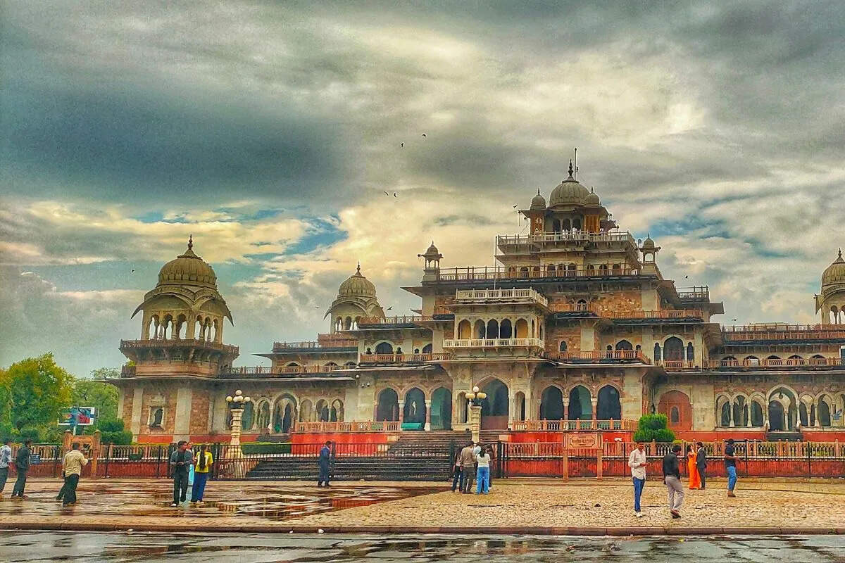 दो सप्ताह तक बदलेगा मौसम का मिजाज, आंधी-बारिश और ओलावृष्टि के आसार; गर्मी से मिलेगी राहत