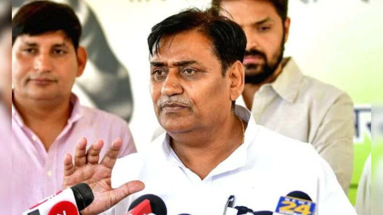 'मनरेगा, RTE और भोजन का अधिकार कांग्रेस की देन, भाजपा इसे ख़त्म कर रही है' सीकर में डोटासरा का सरकार पर हमला