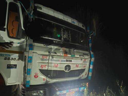 भुसावर में दर्दनाक हादसा: ट्रेलर ने मां-बेटे को कुचला, दोनों की मौत; घर से महज 300 मीटर पहले उजड़ा परिवार