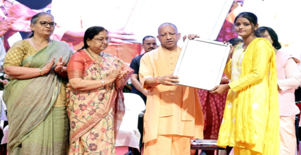 इस साल आंगनवाड़ी में 5 हजार कार्यकत्रियों व 60 हजार सहायिकाओं की भर्ती का लक्ष्य: सीएम योगी