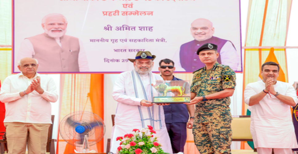 सीमा पर बाड़ का काम पूरा होने के बाद हम घुसपैठ रोकने में कामयाब होंगे: अमित शाह