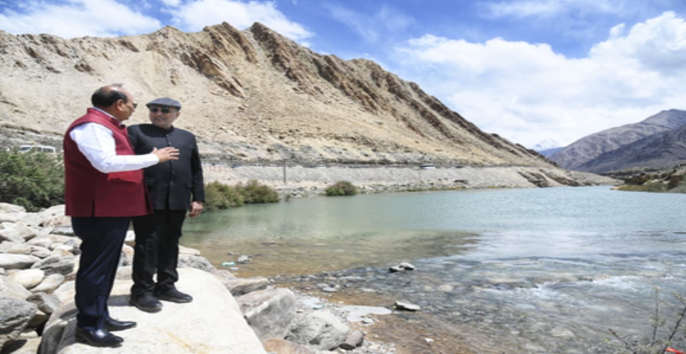 उपराष्ट्रपति ने लद्दाख के पश्मीना फार्म और सिंधु जल संरक्षण परियोजना का किया दौरा, स्थानीय प्रयासों को सराहा