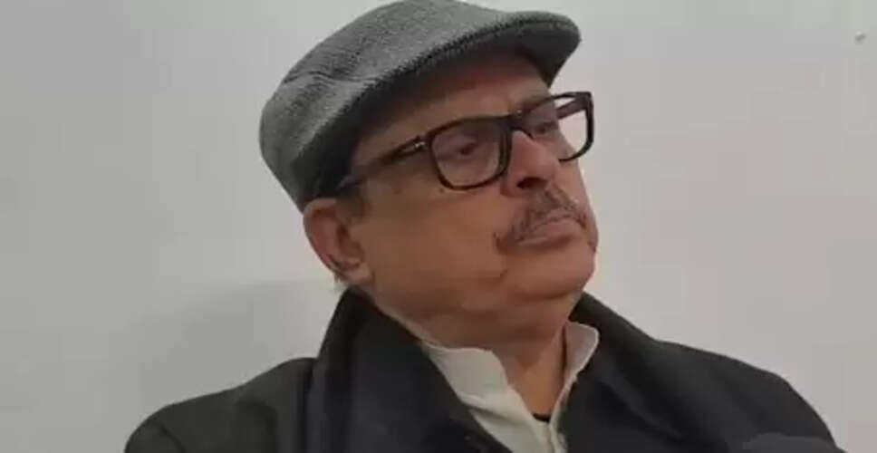 &lsquo;डॉ. नुसरत परवीन डरी हुई और दुखी हैं&rsquo;, हिजाब विवाद पर कांग्रेस सांसद तारिक अनवर