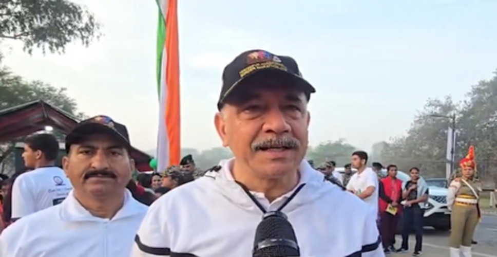 पंजाब: बीएसएफ ने नशे के खिलाफ मैराथन दौड़ का किया आयोजन